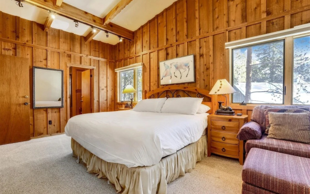 Red Feather 5 Bedroom Home by Redawning