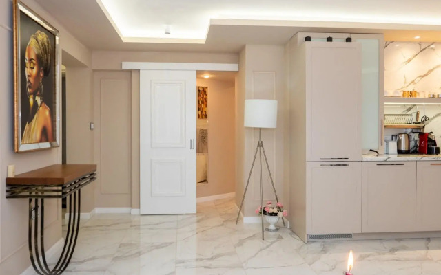 Paradise Center Apartment 1