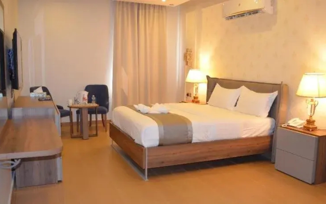 Larissa Suites - Hotel in Al Khobar - Photo 3