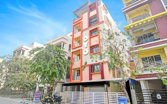 OYO Flagship 80558 Nirwana Gust House Newtown