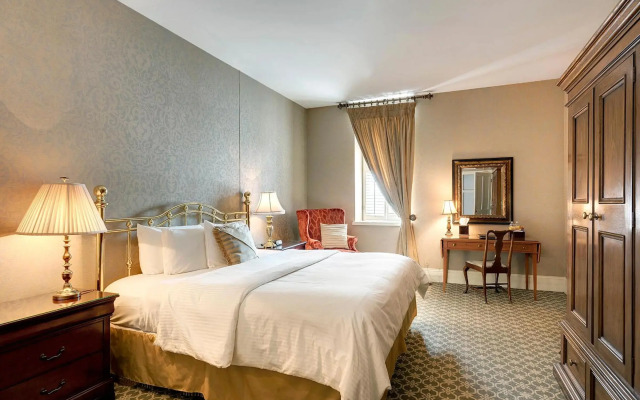 Nicollet Island Inn