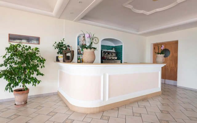 Hotel Villa Ireos