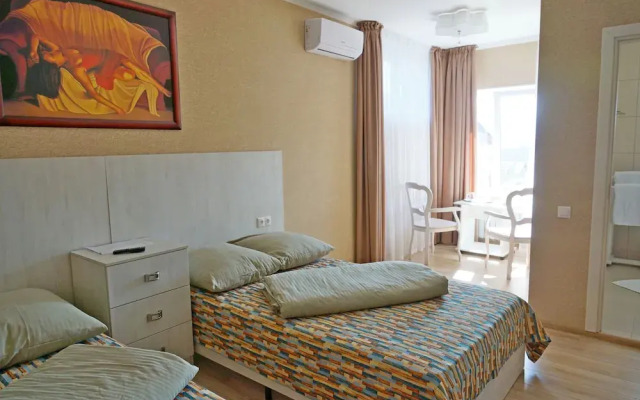 Tango in Glade Comfort Hotel