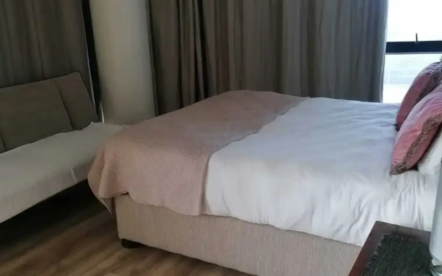 The Pearls of Umhlanga ! - No 1 Apts Private