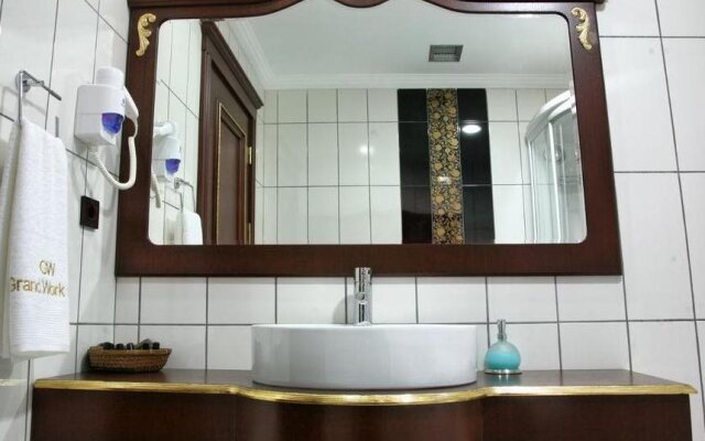 Grand Work Hotel