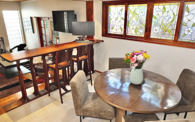 Beachside Sanctuary Lovely 3 BDR Steps to Ocean!
