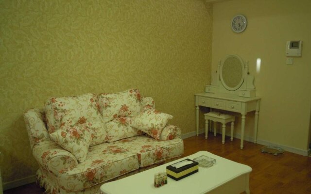 Dalian Mingrui Zuoan Classic Fashion Apartment