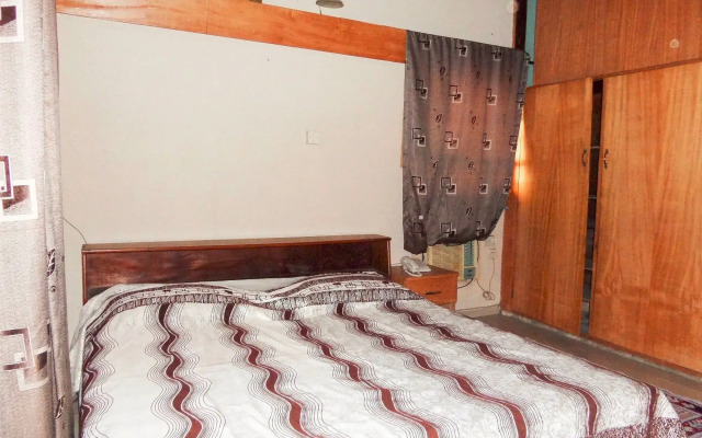 Deke Hotel and Suites