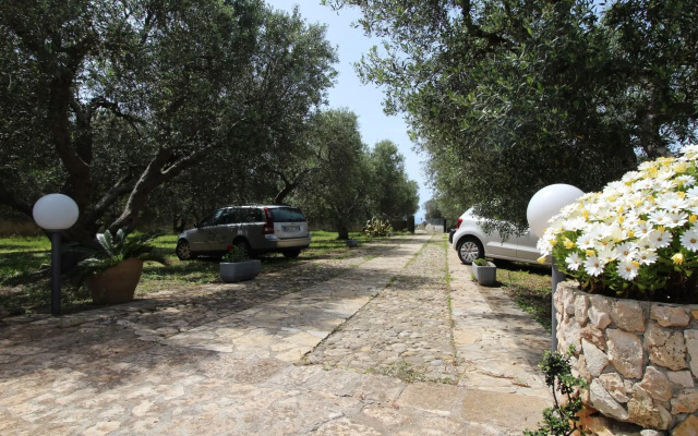 Dora Lovely Country Home