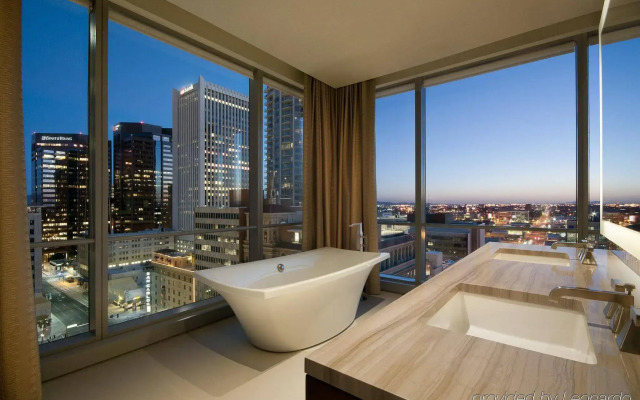 The Westin Phoenix Downtown