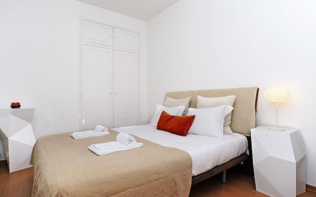 Sweet Garden Apartment