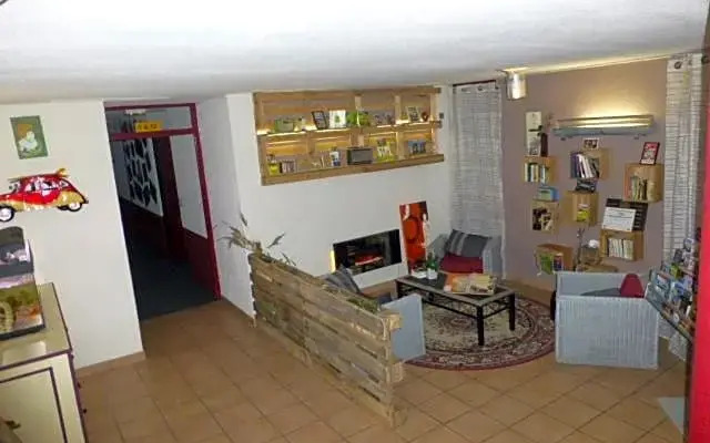Hôtel L'Etoile - Airport - A61