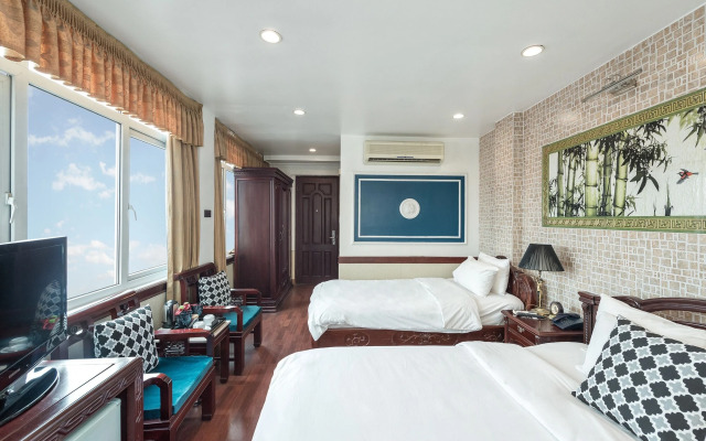 Prince II Hotel