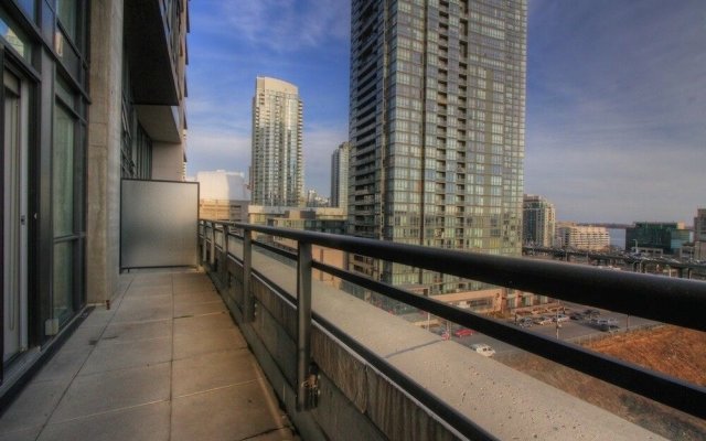 Luxury Downtown Water Front Condo offered by Short Term Stays