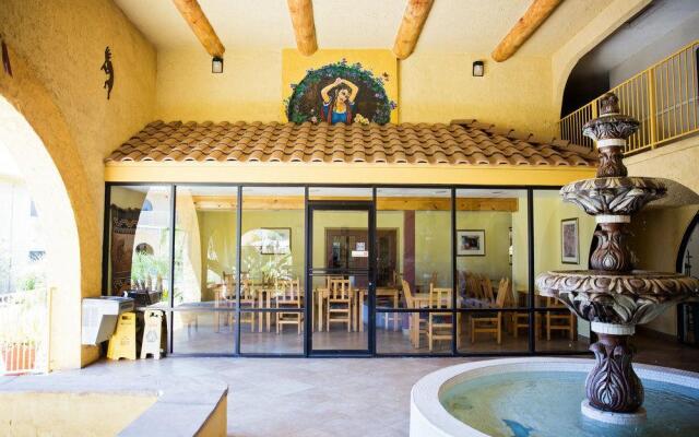 Studio 6 Phoenix Scottsdale West