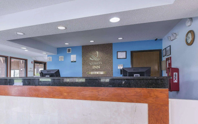Quality Inn Sycamore - DeKalb