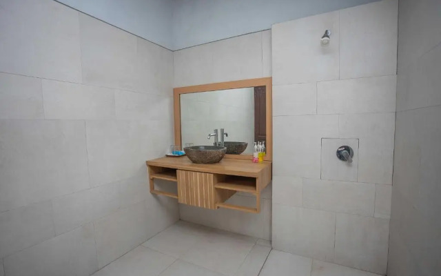 The Tanis Villas & Lembongan Express Bali