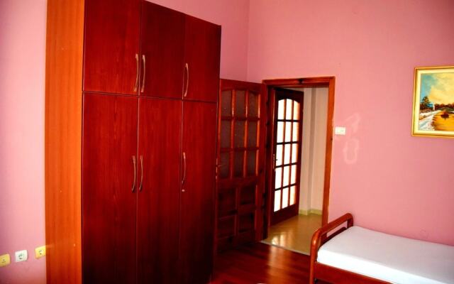 Vila LILI Guest House - Berat