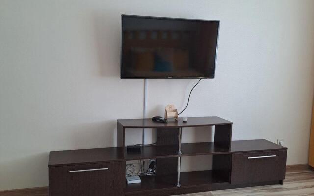 Я к Вам на улице Крылова 17 корпус 4