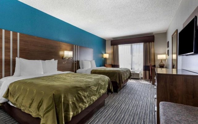 Quality Inn & Suites I-35 E / Walnut Hill
