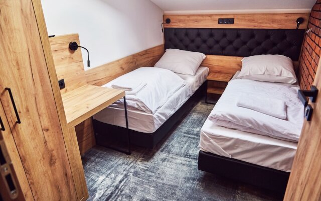 Lord Jack Apartments