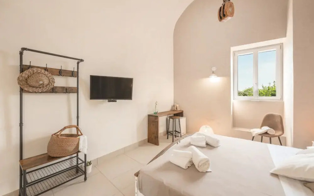 Calacala rooms, restaurant & farm experience