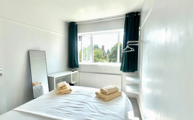 Modern 1 Bedroom Apt In Maidenhead Nr River Thames