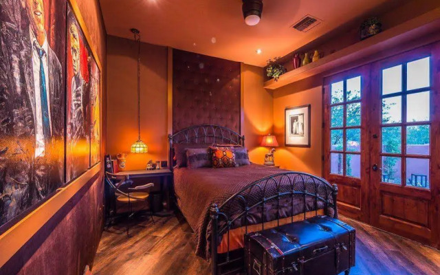 Four Peaks B and B Romantic Getaway