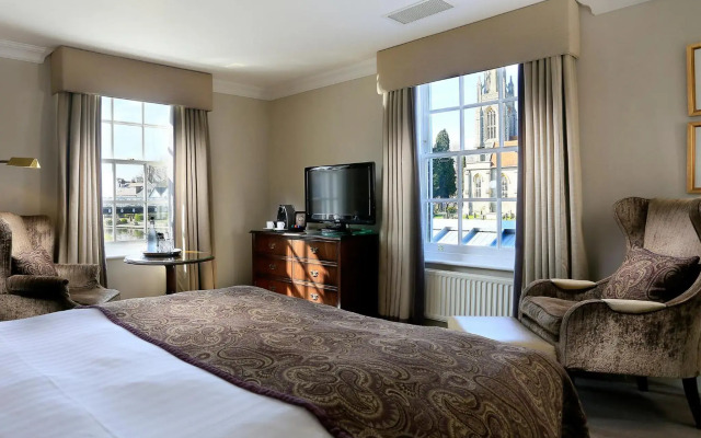 Macdonald Compleat Angler