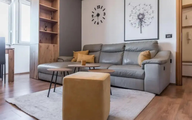 The Peace-up Apartment