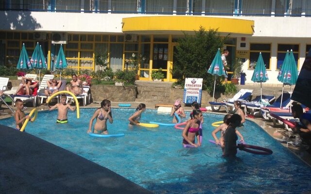 Hotel "Diana"
