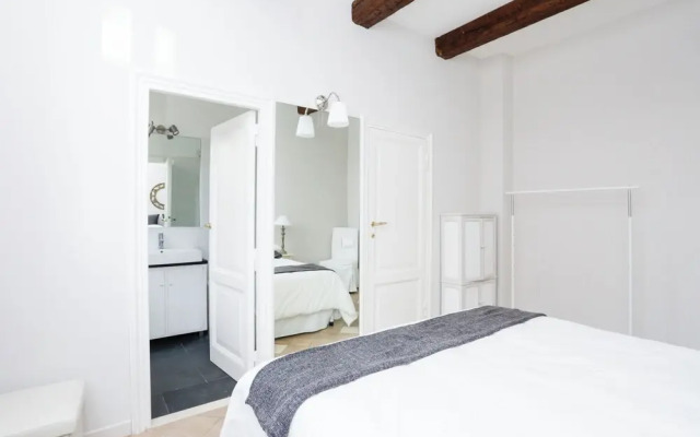 Spanish Steps Apartments