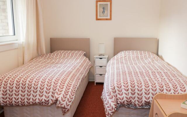 4/1 Orchard Brae, Edinburgh