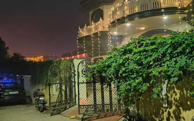 Naari Home Stay