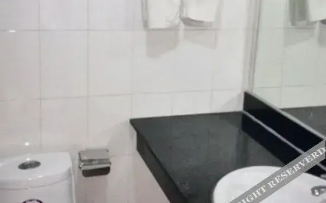 Weifang Huijuyuan Business Express Hotel