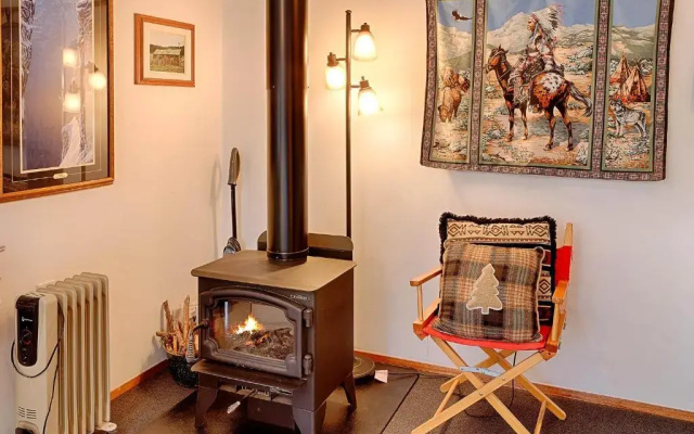 Frontier Cabin at Eden Valley Ranch