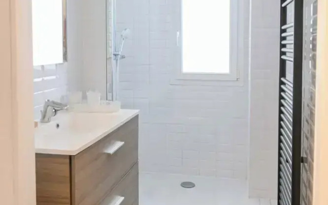 Modern Apartment - 2br-4p- Canal Saint-martin