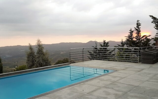 Waterfront Villa Las Golondrinas