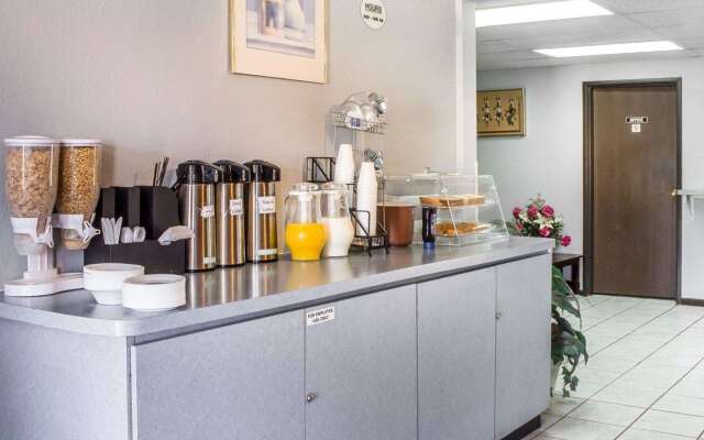 Rodeway Inn Winslow I-40