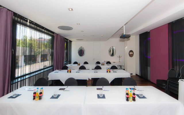 La Mansion Vi Vadi Hotel