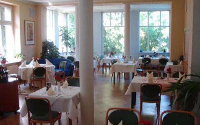 Hotel Märkisches Gutshaus und Pension Am Berg