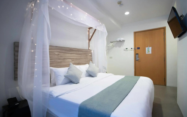 Victoria Hotel, a NuVe Group Collection
