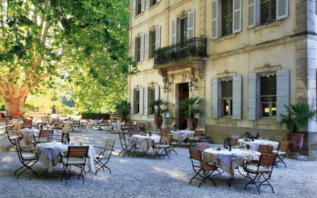 Hotel Château Des Alpilles