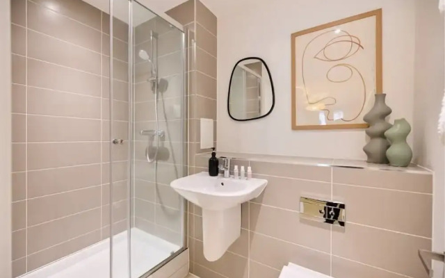 The River Lea Escape - Charming & Bright 2bdr Flat