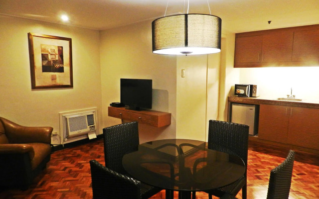 Salcedo Suites