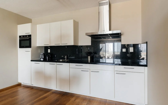 Lovely Apartment by the Beach