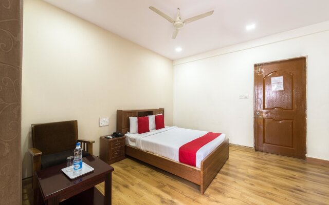 OYO 3722 Hotel StayEasy Majestic