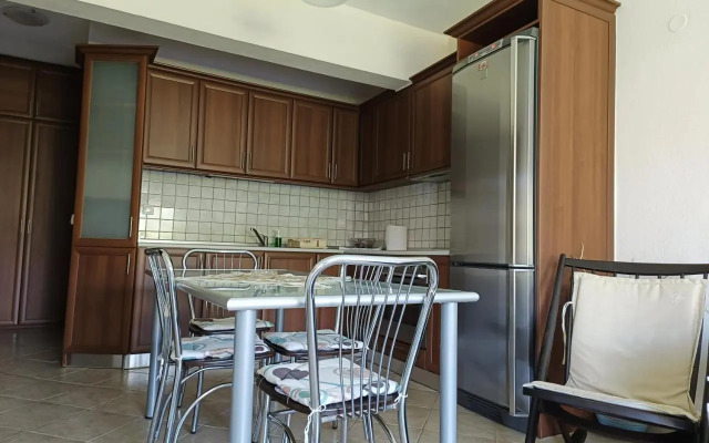 Voula Kourbeti Apartments