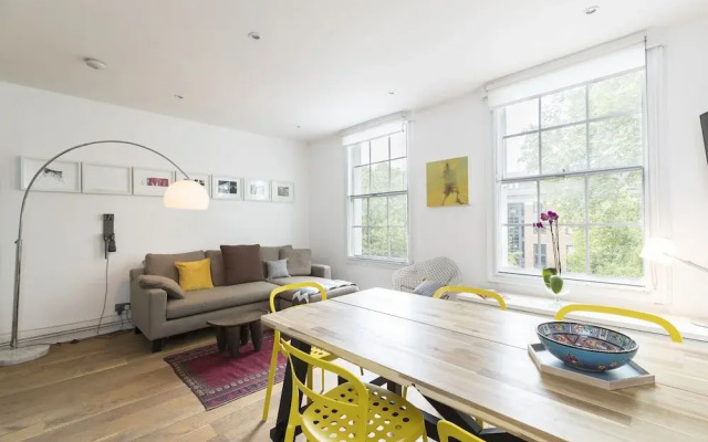Modern 3BR Flat Close to Angel Station