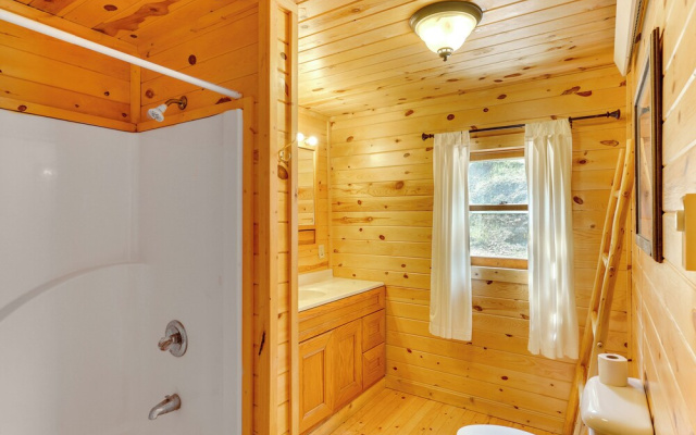 Deadwood 'wolf Cabin' w/ Fire Pit & Grill